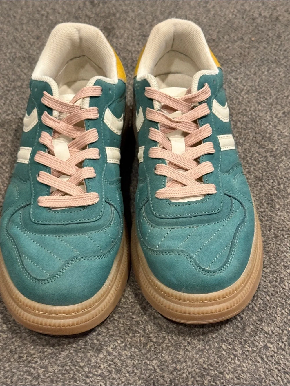 Madden Girl Goalie Platform Sneaker Women Size 7 EUC